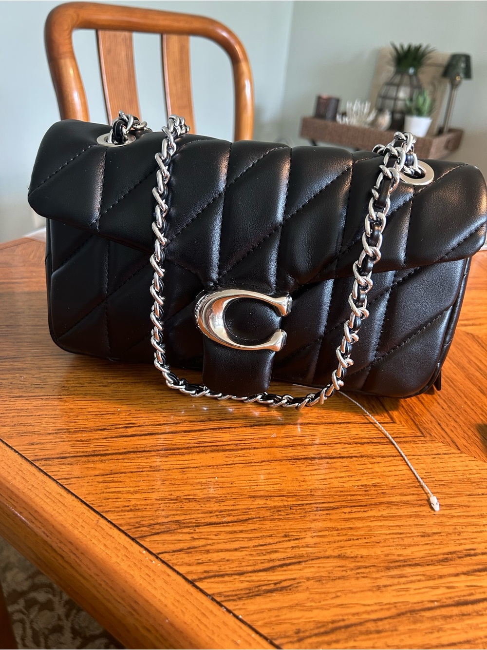 Quilted Black Leather Shoulder Bag with Chain Strap